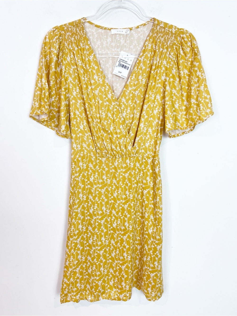 LUSH YELLOW WHITE FLORAL SURPLICE NECKLINE SHORT SLEEVE DRESS SZ XS NWT